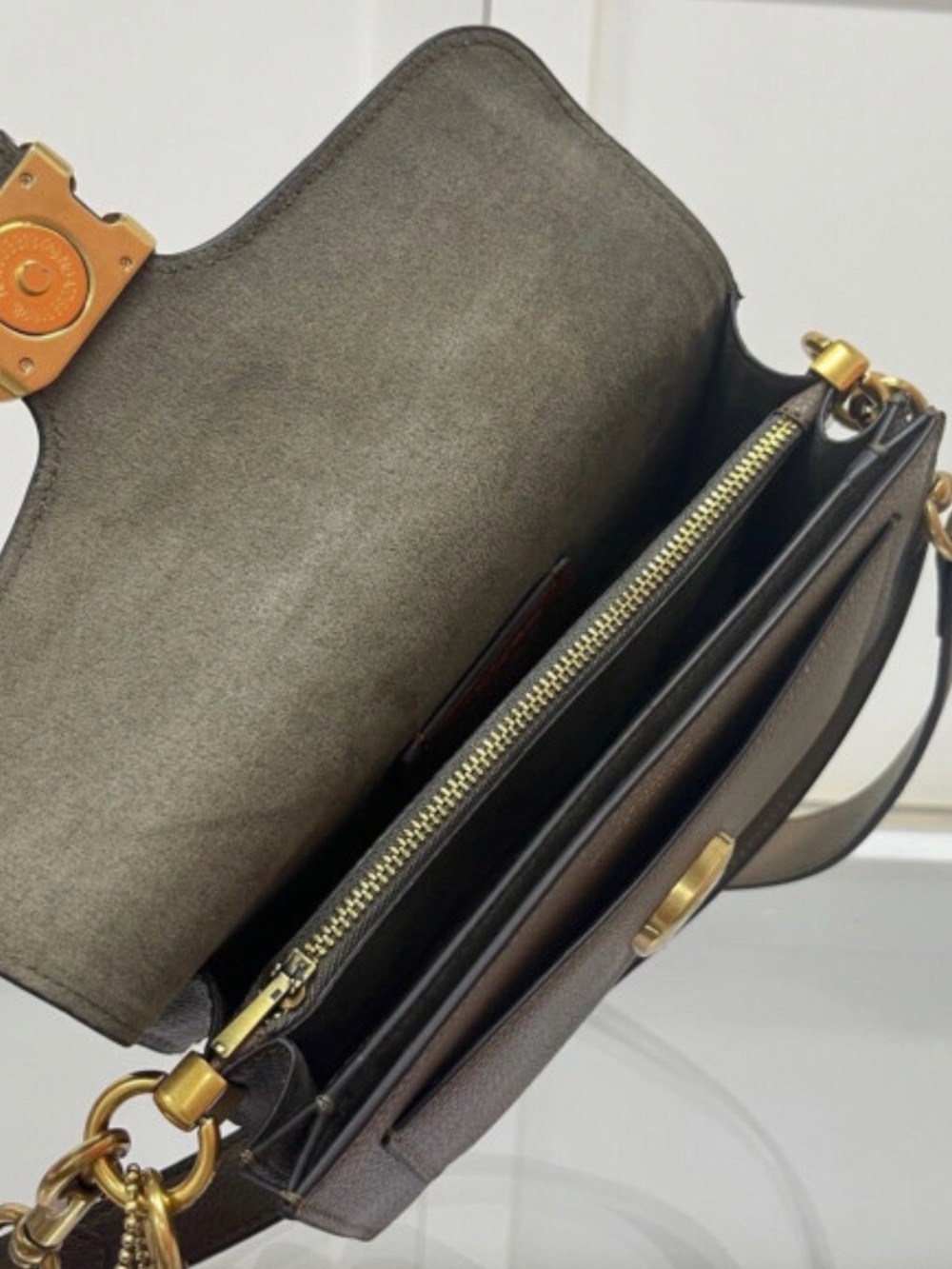 COACH Tabby Shoulder Bag 20 - Picture 3 of 7